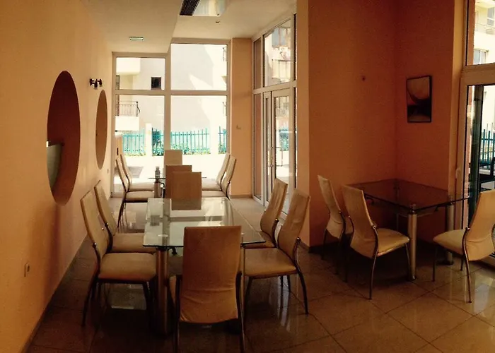 Eco Palace Отель Приморско